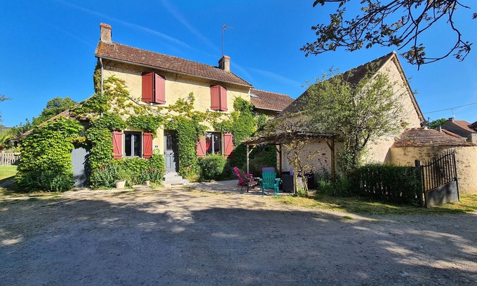 Le Menoux Cottage | Charming Home with Heated Pool, Hot Tub, and Private Garden in Le Menoux