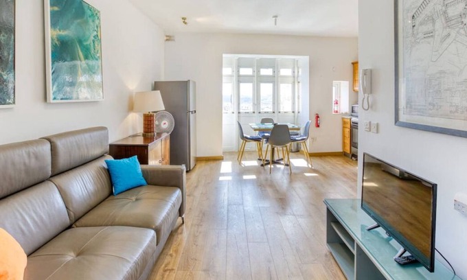 Valletta Apartment | Charming home with Sea views & Maltese Balcony
