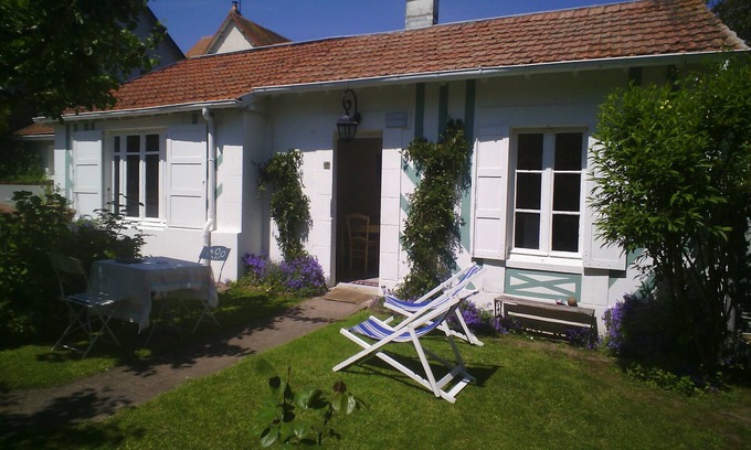 Saint-Arnoult House | CHARMING HOUSE CALM GARDEN TERRACE 2 to 5 p. 7 min drive to the beach