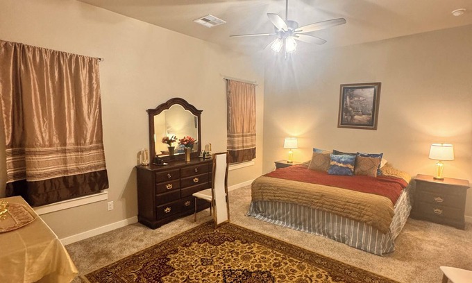 Lubbock House | Charming house in delightful Lubbock with WiFi, AC, fitness room
