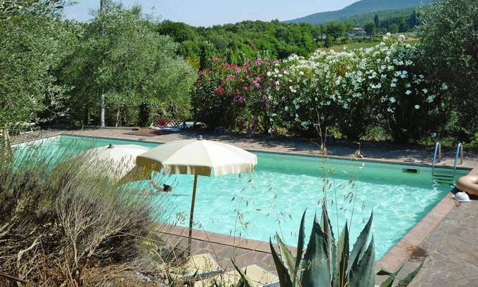 Ancaiano Apartment | Charming House in Tuscany with Pool & Views