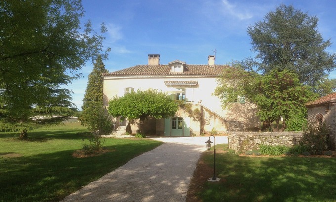 Arcambal House | Charming house of the 18th century
