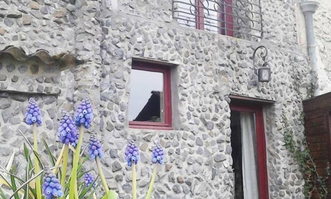 Willies Apartment | Charming house with garden, near Val Joly, pets allowed, WiFi
