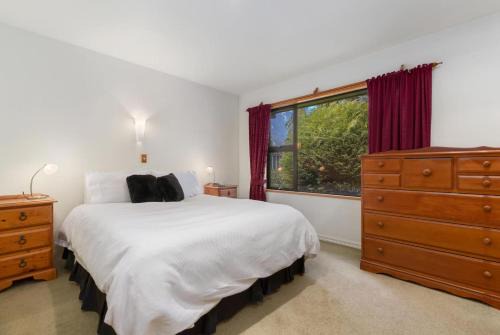 Frankton House | Charming house with lovely views