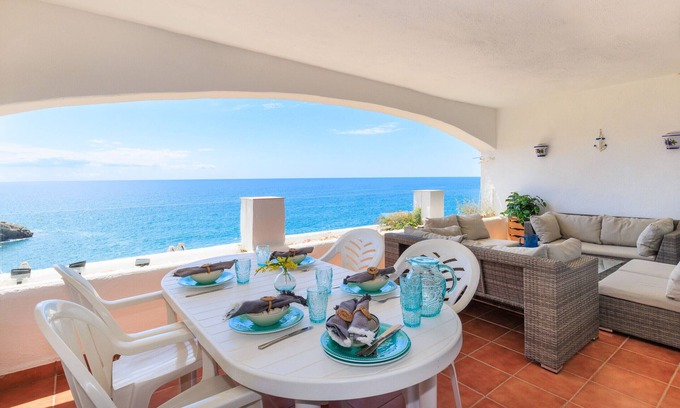 Cap de Salou Ski Chalet | Charming house with sea views in Salou 015 Casas Blancas