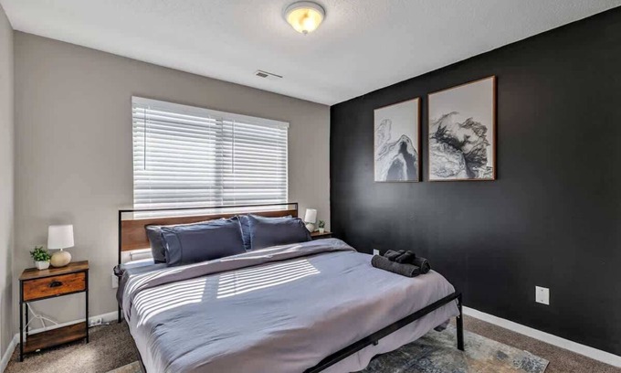 Durham Apartment | Charming King 2BR Suite in Research Triangle Park!