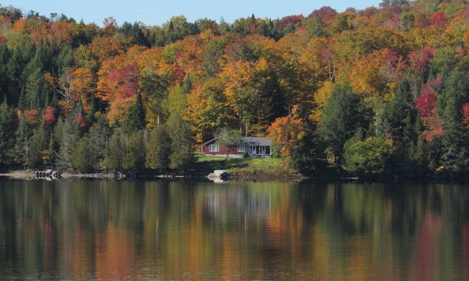 Morgan Cottage | Charming Lakeside Retreat on Crystal-Clear Seymour Lake - Morgan, Vermont