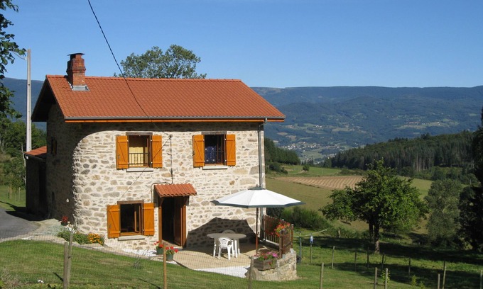 Thiolieres House | charming little house