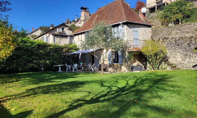 Gramat House | CHARMING LITTLE HOUSE IN LOT IN STONE AND STUD