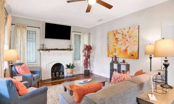 Hannon Park Apartment | Charming Midtown Apt - Hannon Hideaway Unit C