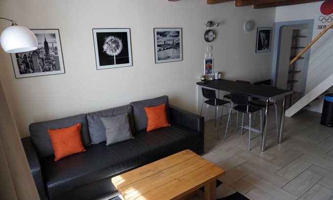 Laneuveville-derriere-Foug Apartment | Charming modern duplex with parking, fitted kitchen 30 min from Nancy