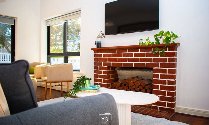 Innaloo House | Charming mordern 2-bedroom house with greenery garden in Innaloo