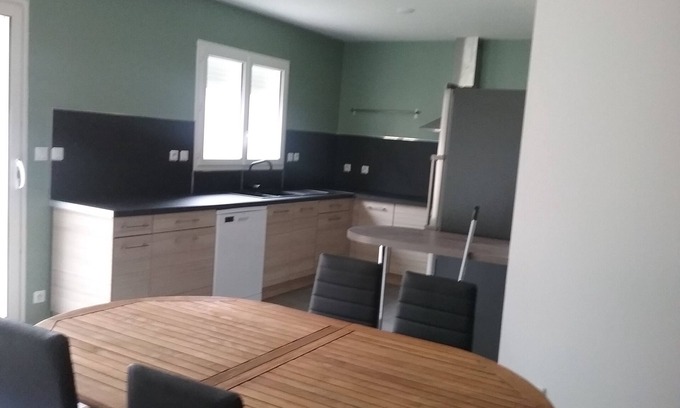 Muron House | Charming new house with terrace and garden