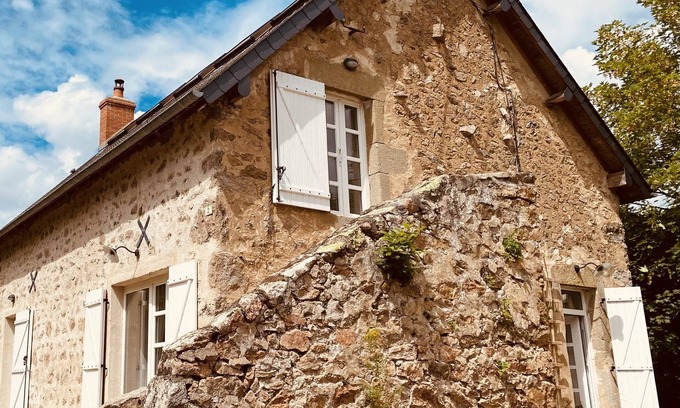 Cussy-en-Morvan House | Charming old stone house in the Morvan, tastefully restored, comfortable (WLAN)