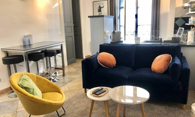 Nimes City Centre Apartment | Charming P2 apartment - Downtown