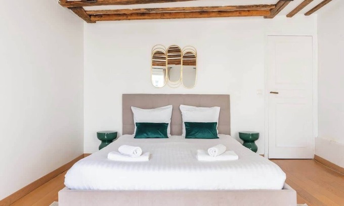 Saint-Thomas-d'Aquin Apartment | Charming Parisian apartment 1BR