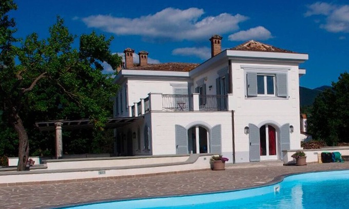 Melizzano Villa | Charming property surrounded by beautiful country landscape
