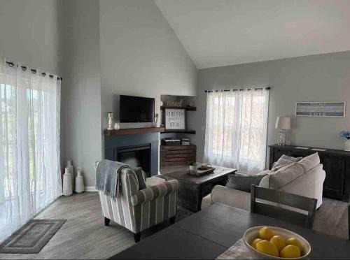 Folly Beach Apartment | Charming Quiet 1 Bd Condo