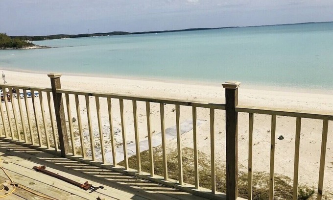 New Bight House | Charming, quiet, elegant, beautiful, modern, luxury, beachfront