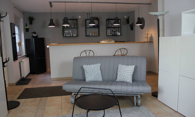 Herbringhausen Apartment | Charming, quiet granny apartment in Beyenburg