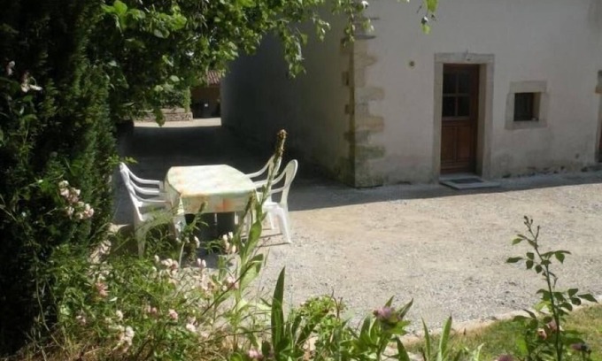 Dommartin-aux-Bois Cottage | Charming Renovated Cottage with Large Garden near Épinal