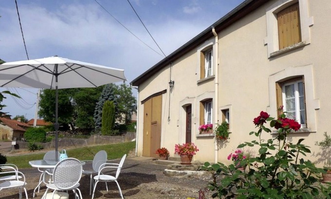 Chaumont-la-Ville Cottage | Charming renovated cottage, garage and bicycles available