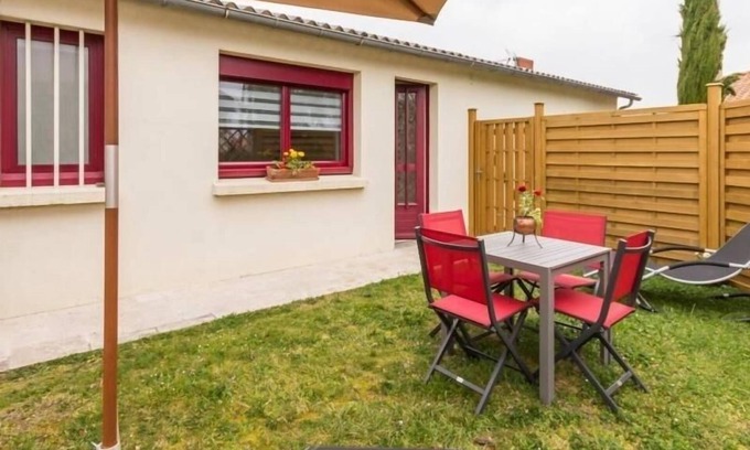 Clisson Cottage | Charming Renovated Cottage in Medieval Clisson with Terrace, Garden, and Modern Amenities