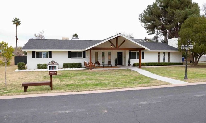 Mesa House | Charming Retreat