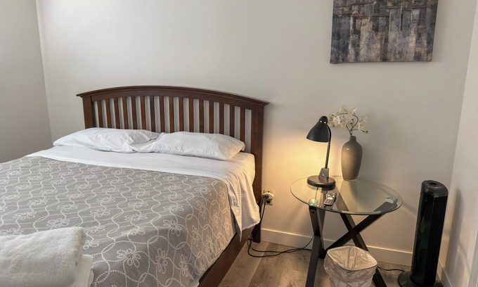 Calgary House | Charming Room in Winston Heights Mountview