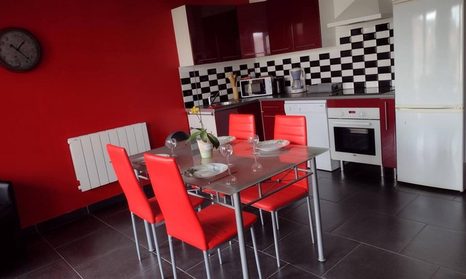 Verchain-Maugre Cottage | Charming Rural Cottage with Garden, BBQ, Wi-Fi, and Parking in Tranquil Verchain-Maugré