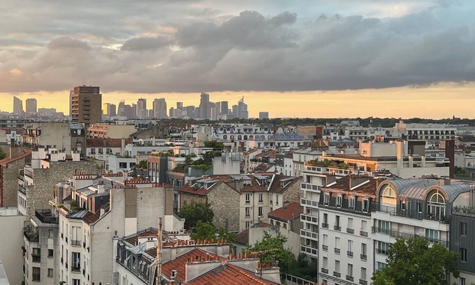 Centre Ville Apartment | Charming studio with balcony on the 10th floor