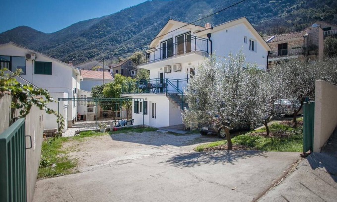 Kotor Municipality Apartment | Charming Seaside Escape in Kotor - One Bedroom Apartment with Sea View 2