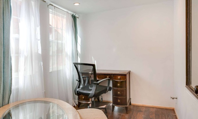 Mosswood Condo | Charming Space in Oakland Condominium