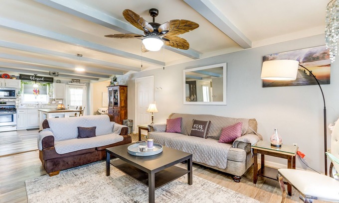 St. James House | Charming St James Home Near Maramec Spring Park!