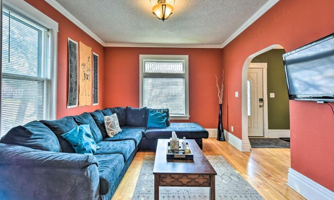 Midway House | Charming St Paul Home 2 Blocks to Light Rail