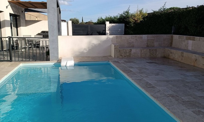 Villemoustaussou Apartment | Charming studio with pool