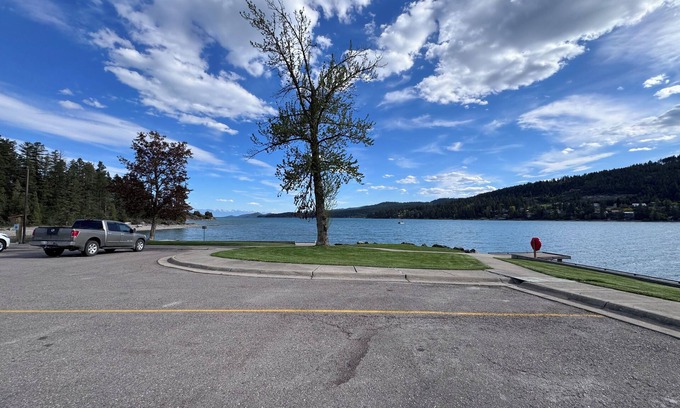 Somers Apartment | Charming studio in peaceful Somers with WiFi, AC, great views