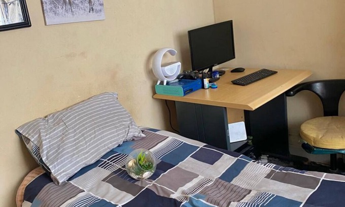 Sunnyside Apartment | Charming studio with WiFi in Pretoria Central