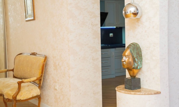 Baku Old Town Apartment | Charming & Sunny Apartment with Balcony – Family-Friendly, Quiet, Great Location