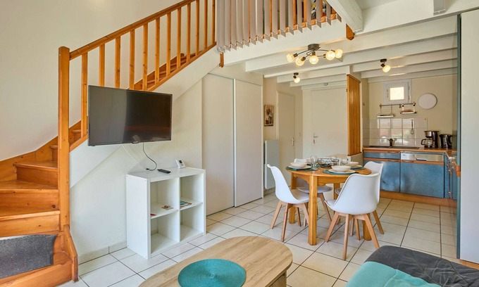 Barbotan-les-Thermes Apartment | Charming T2 in Barbotan with Terrace and Garden