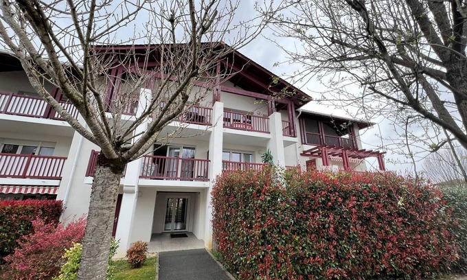 Cambo-les-Bains Apartment | Charming T2 Apartment for 3 in Quiet Area, Close to City Center, with WiFi and Private Parking