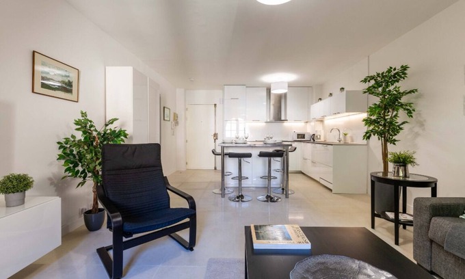 Aix-en-Provence Historic Centre Apartment | Charming T2 in the historic Hyper-center of Aix