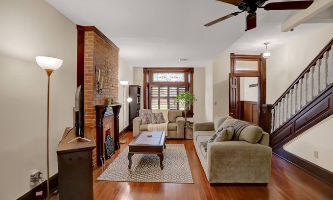 Harrisburg - Hershey House | Charming Townhome in Historic Shipoke