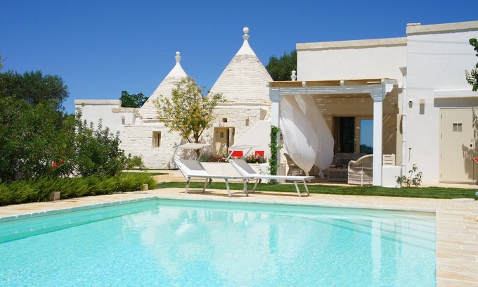 Ostuni Villa | Charming Trulli Villa in Ostuni per 8 + 1 with private pool, BBQ, wifi