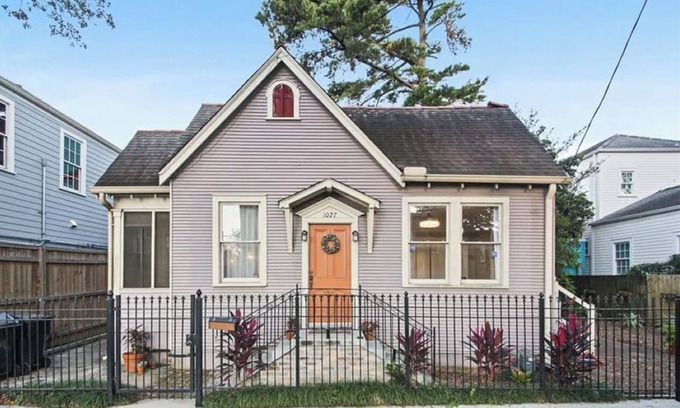 Faubourg Delachaise House | Charming Uptown New Orleans Cottage