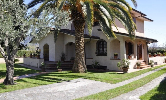 Forte dei Marmi Villa | Charming Villa in elegant Forte dei Marmi - beautiful garden - 9 people