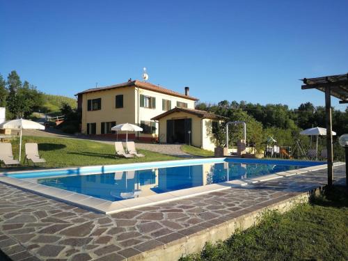 Vesime Villa | Charming Villa with Private Pool in Vesime