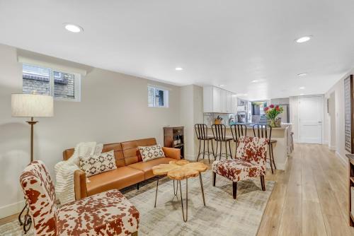 Washington Park West House | Charming Washington Park Getaway