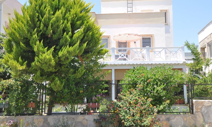 Kadıkale Apartment | Charming, well-kept, cozy apartment quiet, near the beach and town