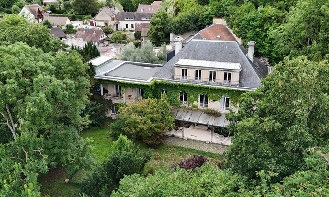 Sainte-Genevieve-les-Gasny Bed & Breakfast | CHATEAU SPA PERRET-Parc 3Ha-À 2 pas GIVERNY-JARDINS MONET-PARC NATUREL DU VEXIN